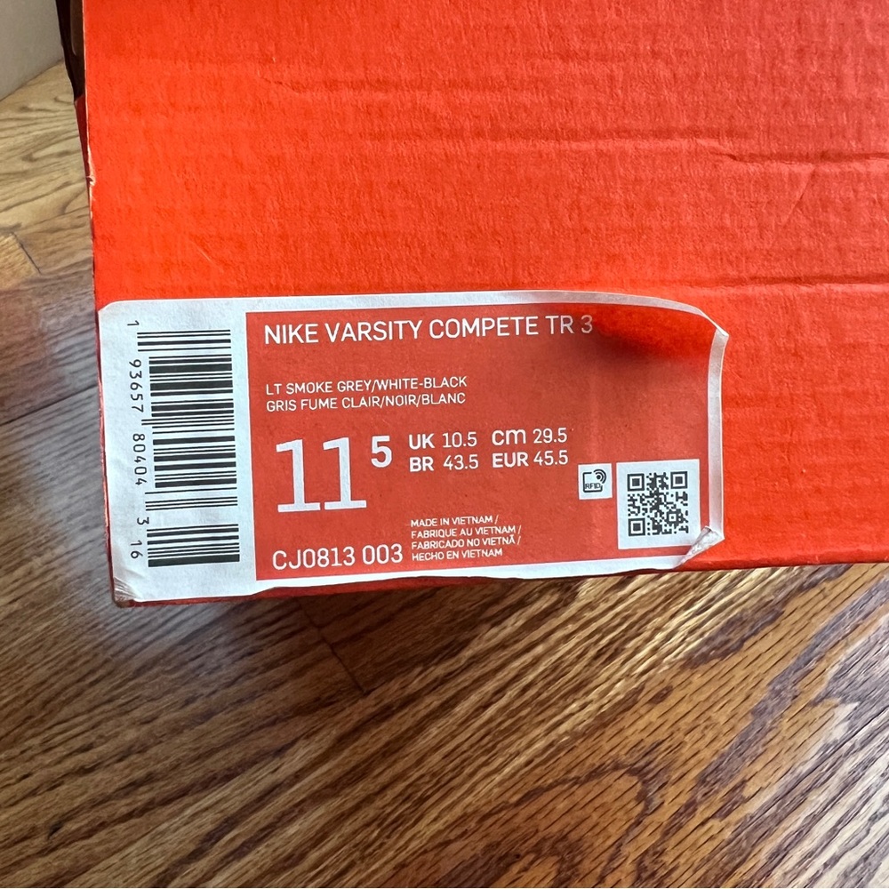Nike Mens Varsity Compete TR 3 Sneakers size 11.5 style CJ0813 003 - Picture 17 of 17